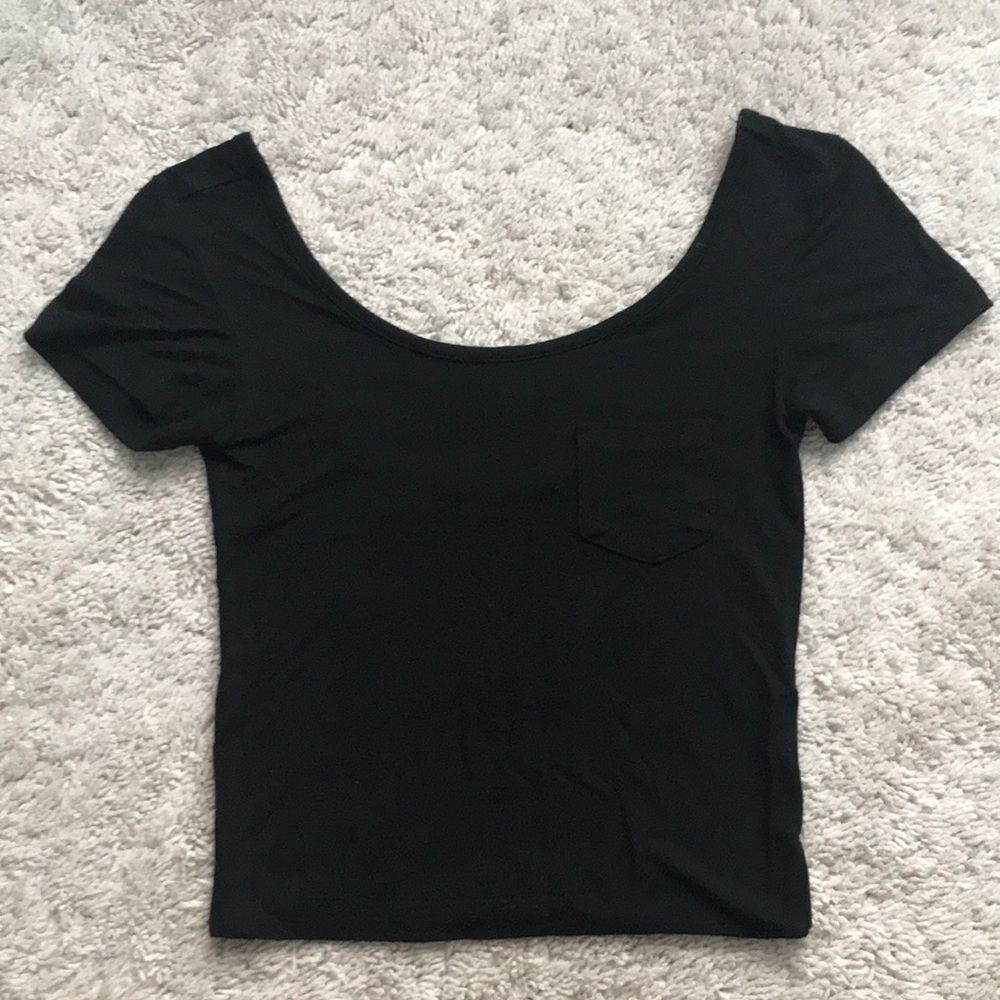 Tilly’s Black Crop Top with Pocket